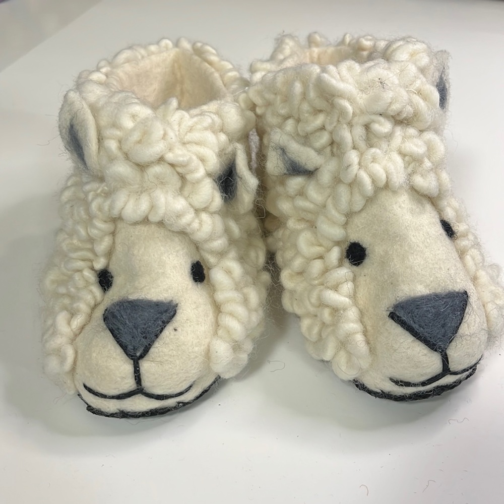 Kid’s Lamb Slippers